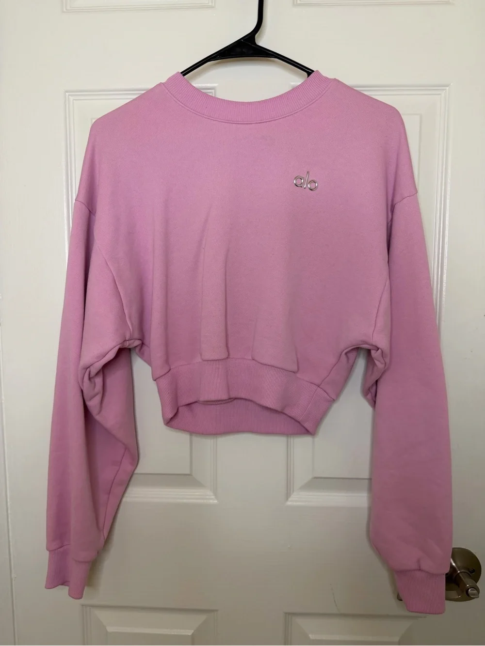 ALO Yoga Pink Cropped Crew Sweatshirt